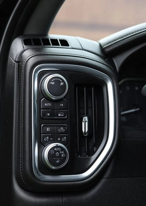 GMC Sierra cena 249000 przebieg: 48000, rok produkcji 2019 z Zamość małe 704